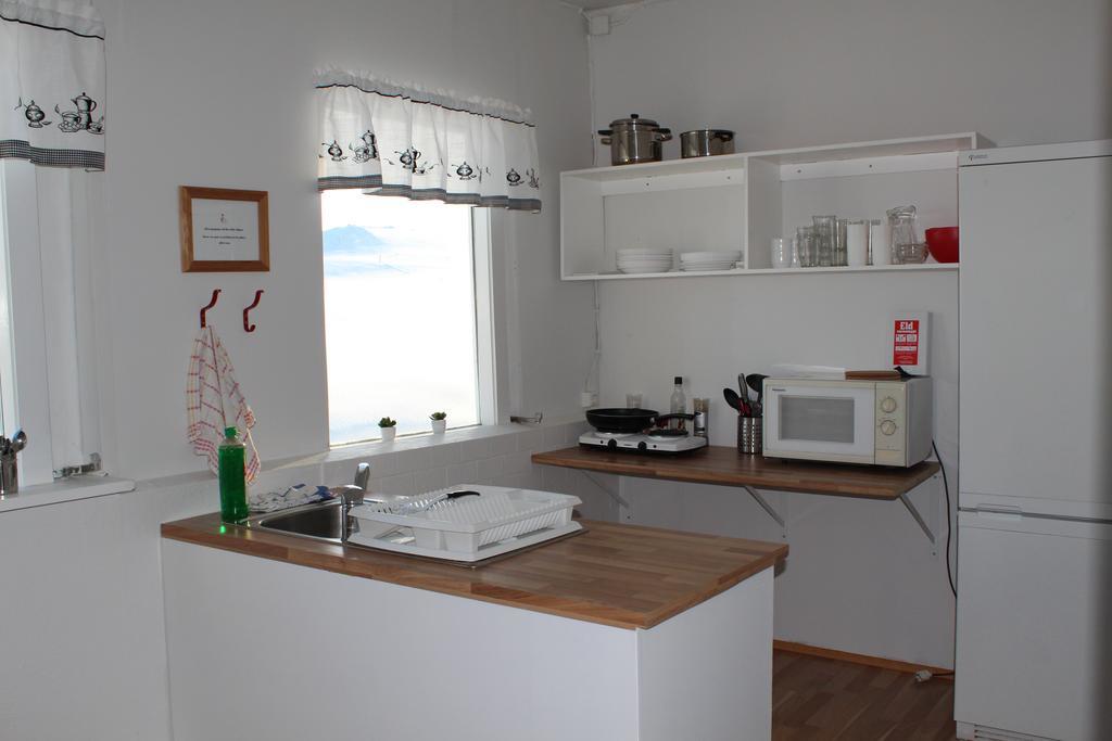Lonsa Guesthouse Ακουρέιρι Εξωτερικό φωτογραφία